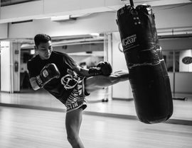 Muay Thai VS. Kickboxing: What's the Difference?
